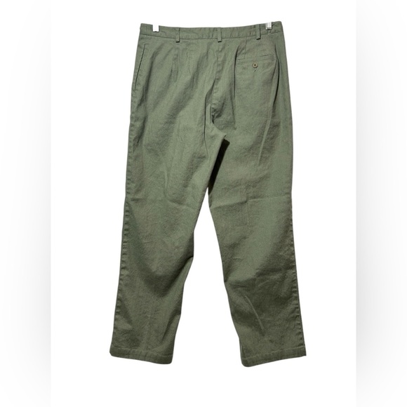 Liz Claiborne Green Trousers Classic Straight-Leg - Picture 5 of 16